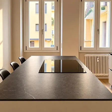 Bruni Spacious New Design - Free Parking