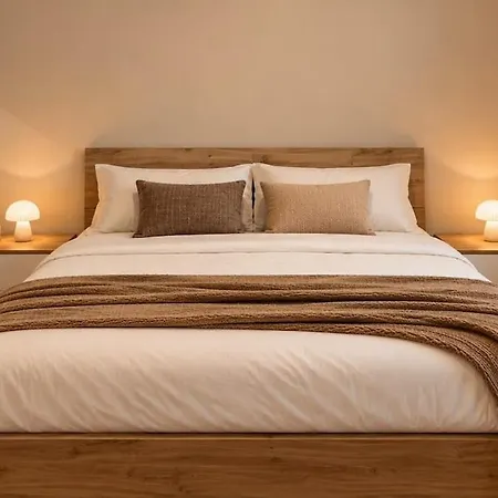 Bruni Spacious New Design - Free Parking Apartment