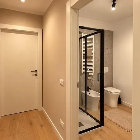 Apartment Bruni Spacious New Design - Free Parking *