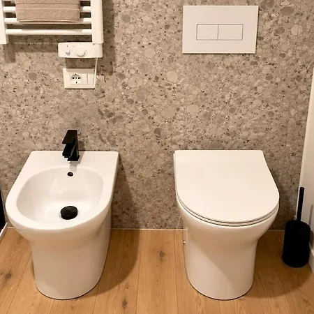 Apartment Bruni Spacious New Design - Free Parking Brescia